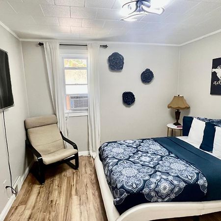 Cozy Buffalo Home-Sleeps 3 Lackawanna Extérieur photo